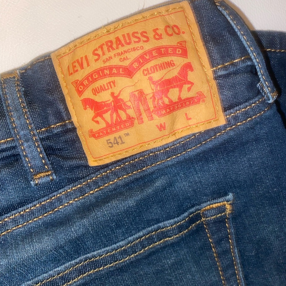 Levi's Men's 541 Denim Jeans Zip Fly 44 X 30 - Picture 2 of 7